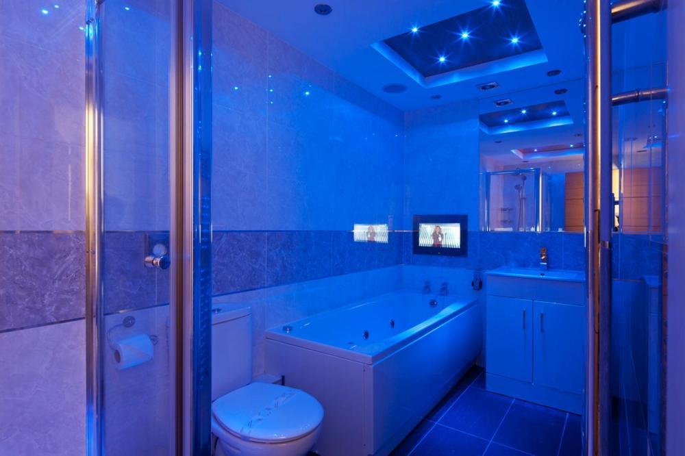 Queens Mansions: Empress Suite Blackpool Bagian luar foto