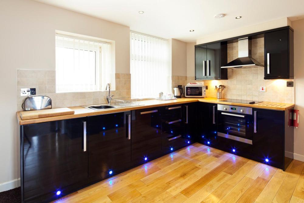 Queens Mansions: Empress Suite Blackpool Bagian luar foto